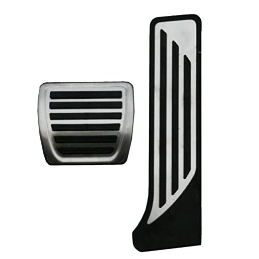 JINYISIRostfritt stål Car Pedal Pads Cover AT, Passar för Alfa Romeo Giulia Stelvio Automatisk fil 2015 2016 2017 2018