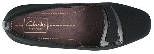 Clarks Women's Levee Delta Pump3