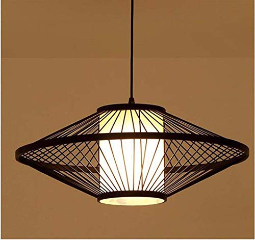 Suspension en bambou tressé main de 60cm pour une lumière d'hôtel feutrée