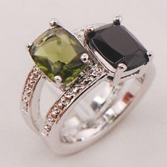 Paradise jewelry - Peridot Black Onyx 925 Sterling Silver Gemstone Ring Size 6