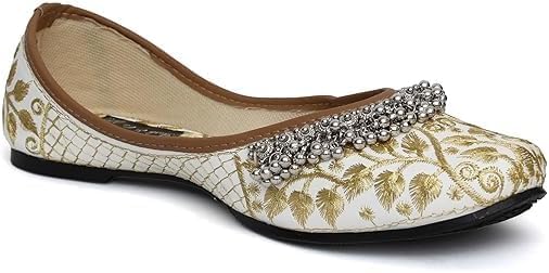 YASH & CO. Rajasthani Embellished Payal and Ghungroo Mojari | Hand Crafted Women's Ethnic and Traditional Jutti | Elegant and Comfortable4
