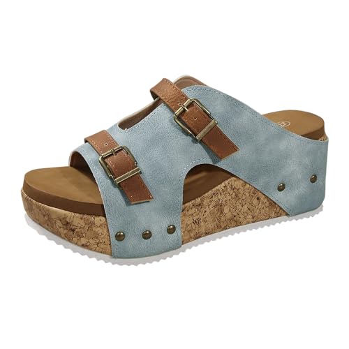 IL REGALO IDEALE PER L'ESTATE: questi sandali alla moda con zeppa sono il regalo perfetto per le donne. Grazie al loro design senza tempo, si possono facilmente abbinare a jeans, abiti o pantaloncini: un must have per la stagione primaverile ed estiva.