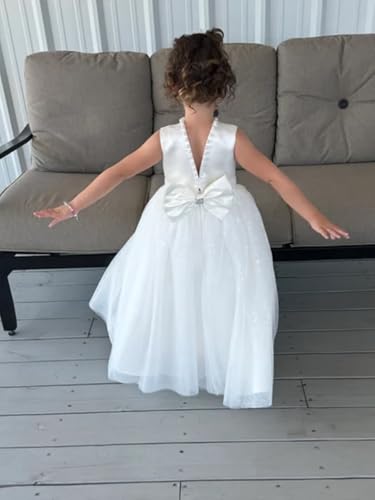 Glitter Tulle Flower Girl Dress V-Back Girls Party Dress with Pearls Princess Full-Length Bow-Knot Pageant Dress4