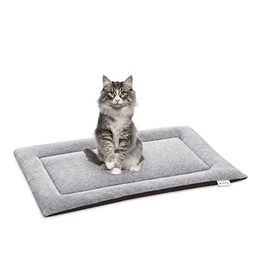 Luxe Kattenkussen: 17x Blijvend Comfort voor Katten 13 Navaris kattenkussen -Kleed voor katten - Kattenligkussen - Voor op reis, in de auto of in de bench - 63 x 40 cm