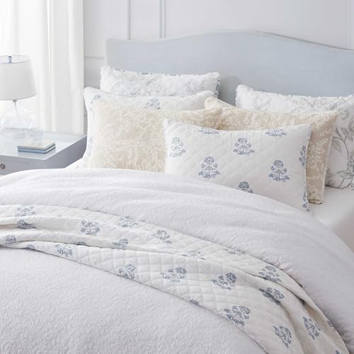 Image of Martha Stewart - Queen Quilt Set, 100% Cotton Reversible Bedding Set, Incredibly Soft Feel for Year Round Comfort, 3 Piece Bed Set with Matching Pillowcases (Flower Block Print Blue)