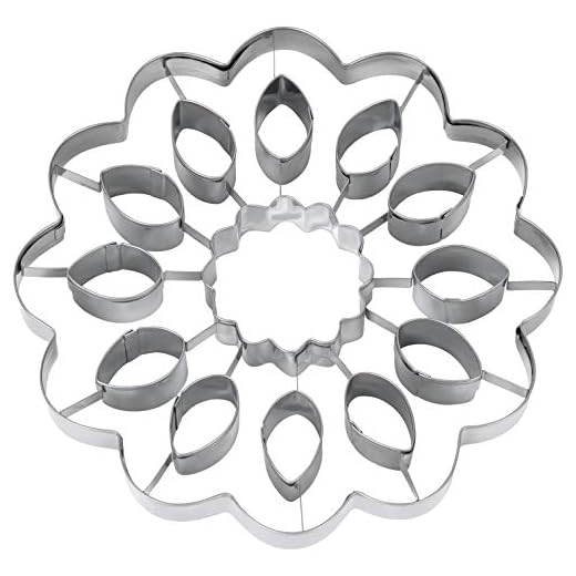 Wilton Sunflower Pie Crust Cutter