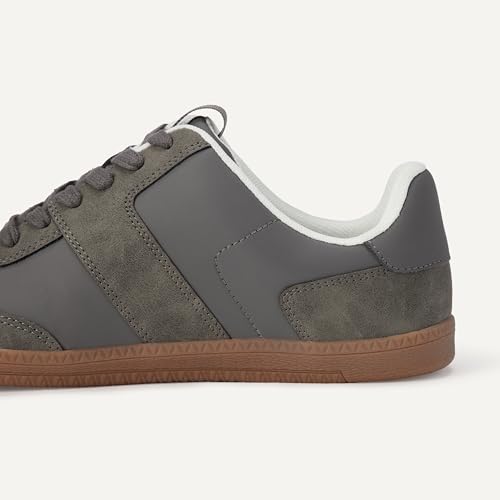 Image of Amazon Essentials Women's Low Top Retro Sneaker with Padded Collar