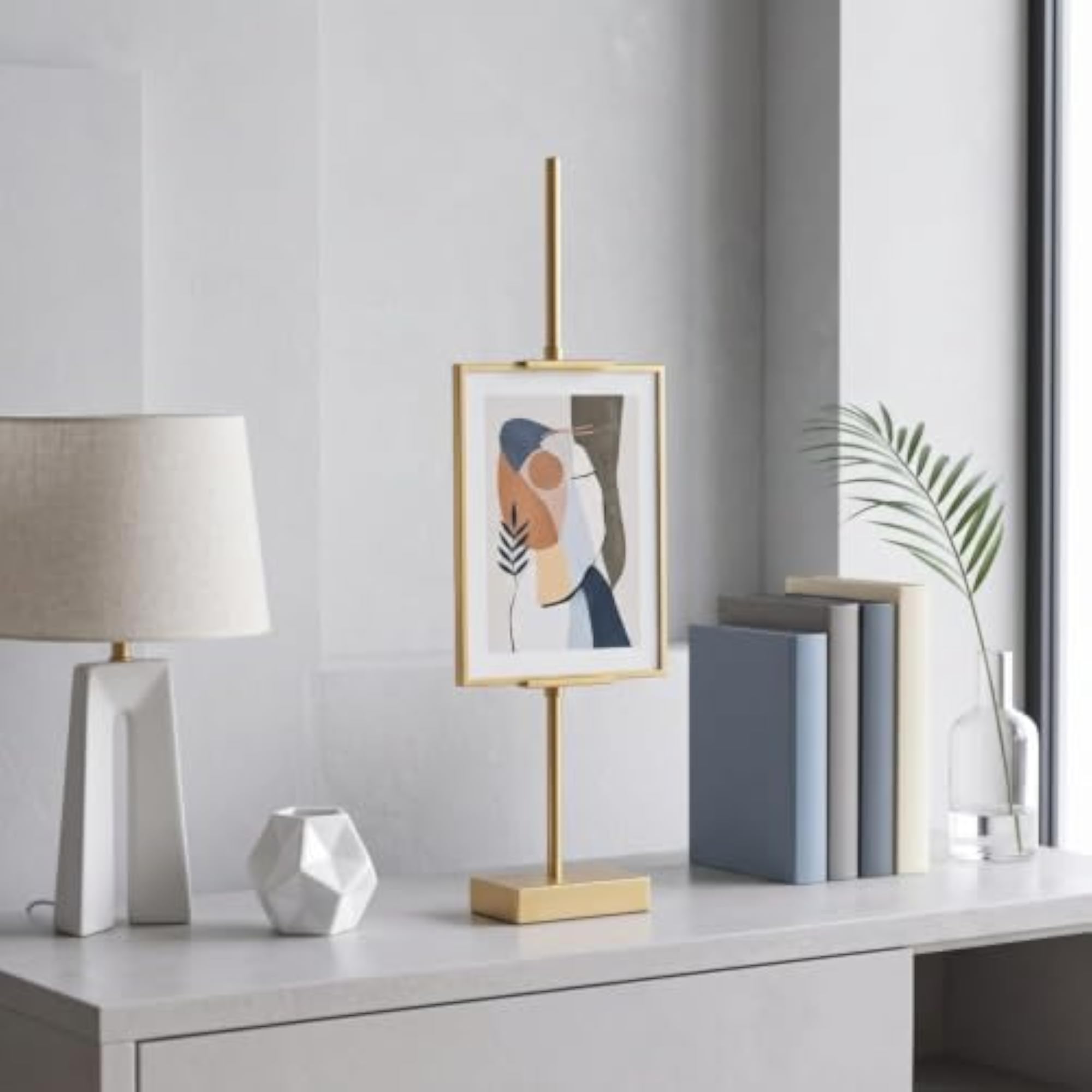 Desktop Photo Display Stand with Rectangular Base