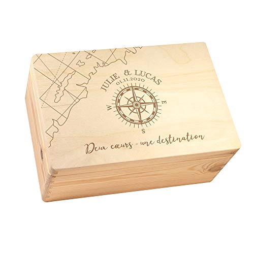 Casa Vivente Boîte à Souvenirs en Bois de Pin avec Couvercle, Charnières et Ruban, Gravure Personnalisée Rose des Vents et Noms, 30 x 20 x 14 CM