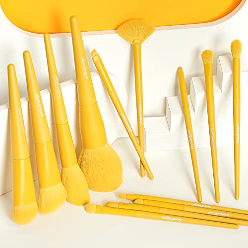 Photo 1 of ALIMICE Makeup Brush Set with Case