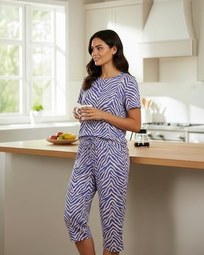 Image of Real Essentials 2 Pack: Womens Pajamas Short Sleeve Sleepwear Tops and Capri Pants Pjs Print Pajama Sets (Available In Plus)