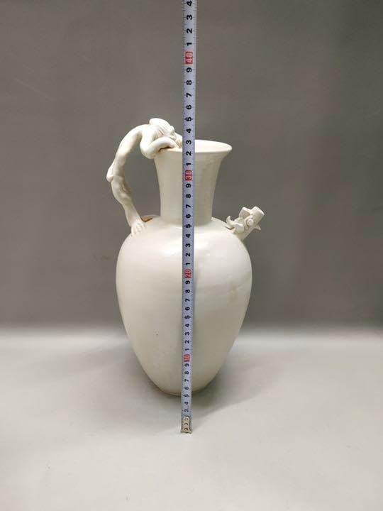 邢州窯唐時代白磁獅柄大執壺水注陶芸骨董品邢州窯唐時代白磁獅柄大執壺