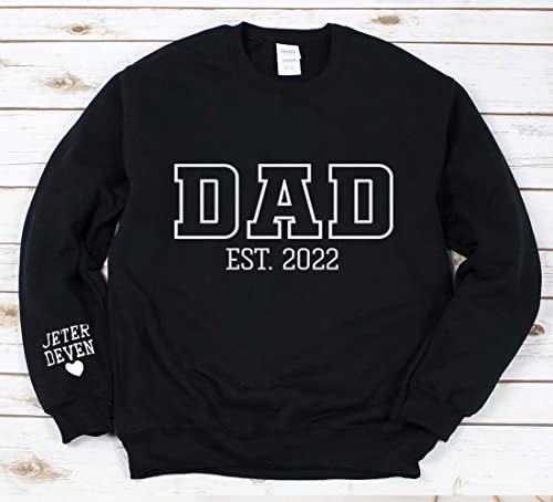 NAZENTI Personalized EST Dad Embroidered Crewneck Sweatshirt, Dad Embroidered Sweatshirt, Gift for Papa2
