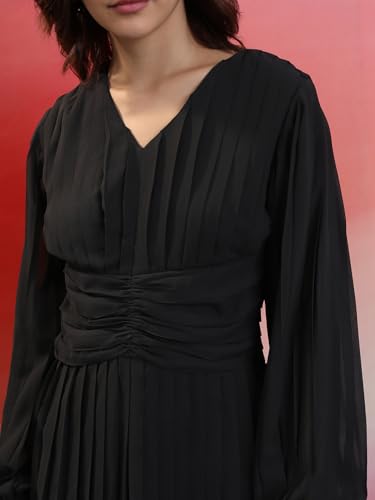Image of Tokyo Talkies Women's Long Sleeves V-Neck Solid Dresses| Dresses Women| Dresses| Stylish| Casual