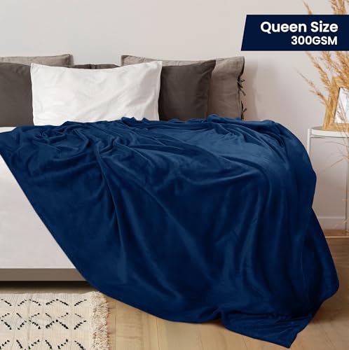 Utopia Bedding Fleece Blanket Queen Size Navy (90x90 Inches) Ultra Soft Warm Lightweight Microfiber Breathable Anti-Static Cozy Bed Blanket, All-Season Home Decor Gift for Men & Women