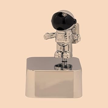 Music Box Creative Astronaut Musical Box Rotating Alloy Music Boxs for Friends Couples Valentine's Day Birthday Gifts Size D