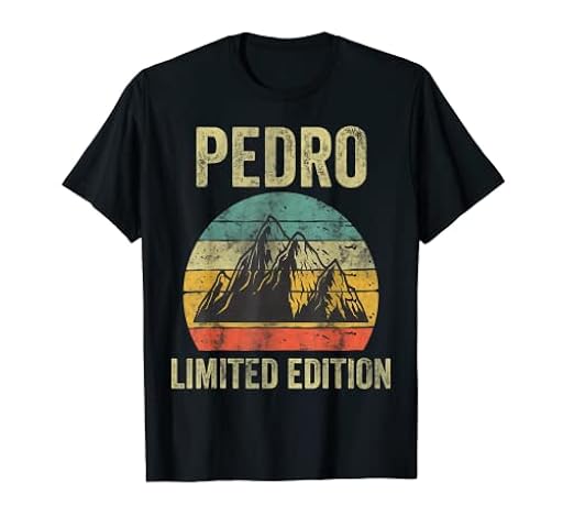 Camisa con nombre personalizado Pedro Vintage Edición Limitada Camiseta | Ya disponible en tu tienda friki favorita! En mundofriki.es!