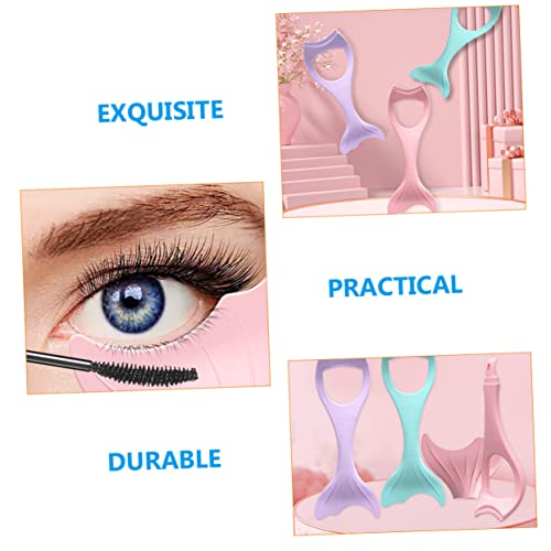 Pochoir à eyeliner silicone idéal pour réussir son maquillage des yeux pressé le matin - 3