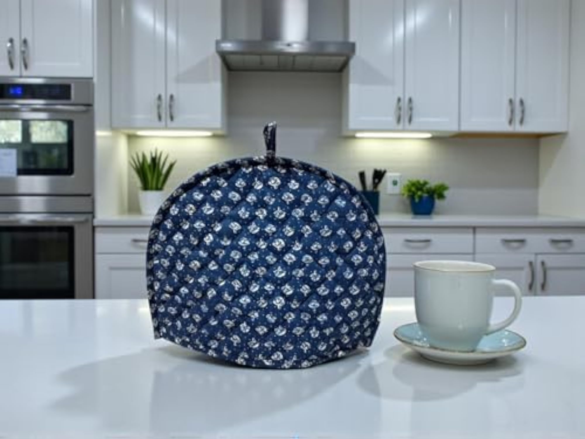 Traditional Daabu Tree Print Quilted Tea Cozy