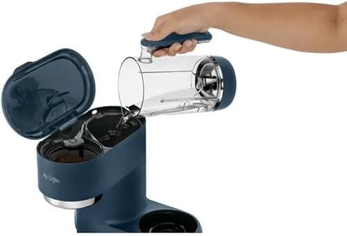 Miniatura 4 de Mr. Coffee Cafetera y licuadora 3 en 1 de una sola porción, para café helado y caliente con filtro reutilizable, cuchara, libro de recetas, 2 vasos,