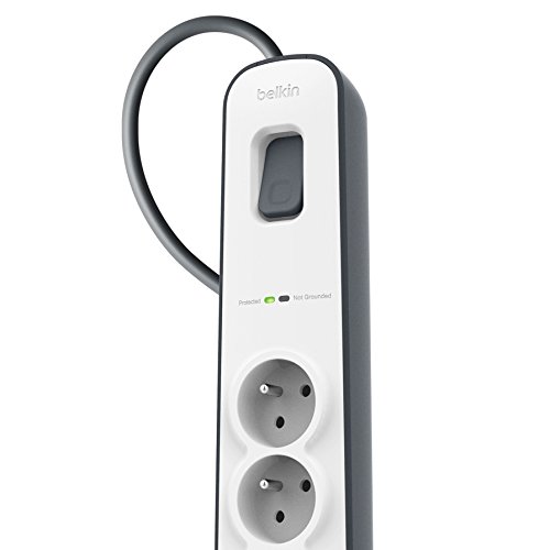 Belkin Parafoudre 4 prises, 525 Joules, cordon 2 m, USB x 2, Blanc