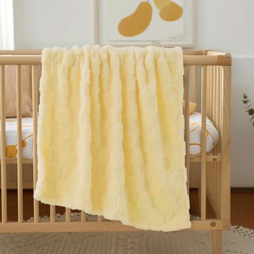 Image of EVERGRACE Checkered Baby Blankets Double-Sided Fleece Plush Toddler Blankets for Boys Girls, Lightweight Soft Cozy and Warm Receiving Throw for Bed, Crib, Couch, Sofa 30 x 40 Inches, Yellow