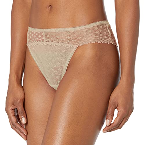 String brésilien Freya avec dentelle signature haut de gamme