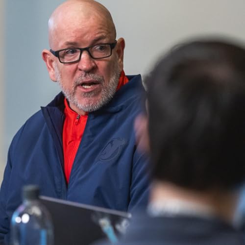 Tom Fitzgerald meets with the media Titelbild