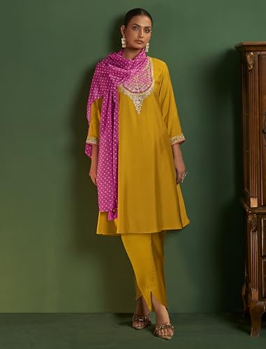 Kurta jaune Chanderi et pantalon tulipe brodé avec dupatta Chinon pour femme - 3