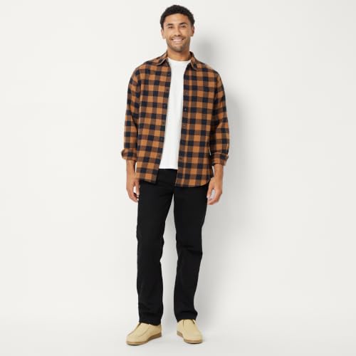 Image of Amazon Essentials Men's Regular Fit Long-Sleeve Flannel Shirt, Soft Brushed Cotton, Lightweight yet Warm