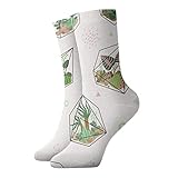 Los calcetines de moda se pueden llevar con uniformes escolares, jeans casuales, bodas, trajes de vestir y ropa formal de negocios.