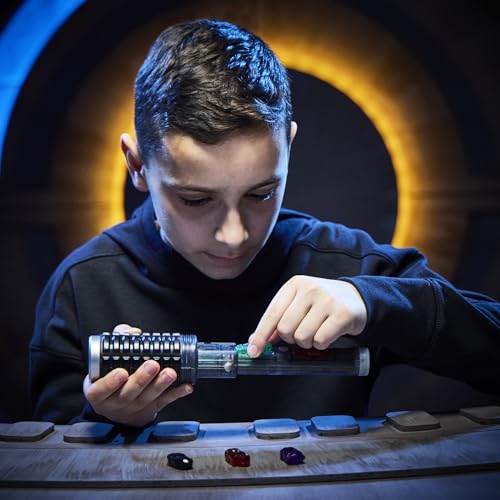 Star Wars Power-Kristall Lichtschwert, 7 Farben & 10 Kristalle, 50+ Farbwechsel-Kombinationen, Lichter & Geräusche, Spielzeug für Jungen und Mädchen ab 4 Jahren
