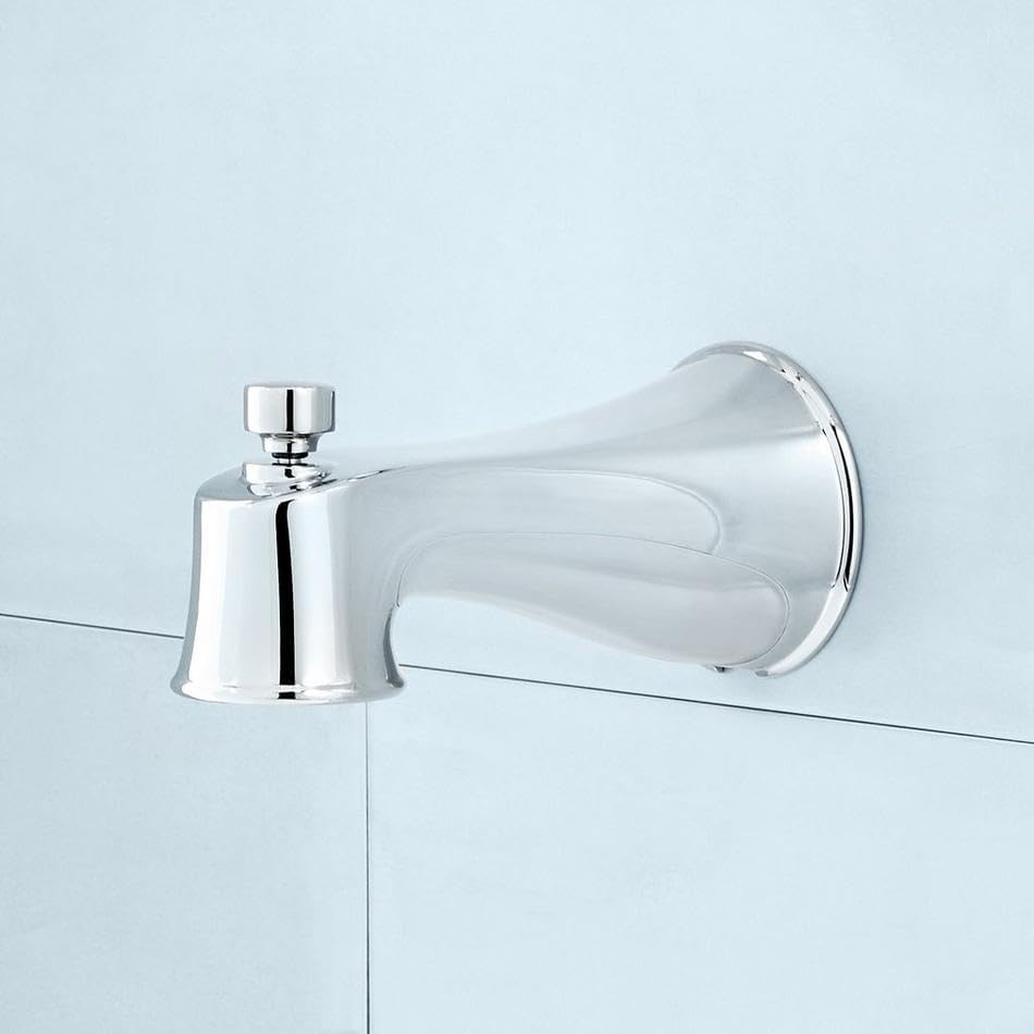Tub spout with integrated diverter