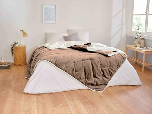 Dessus de lit 240x260 Toison d’or Denali pour une chambre cosy et élégante