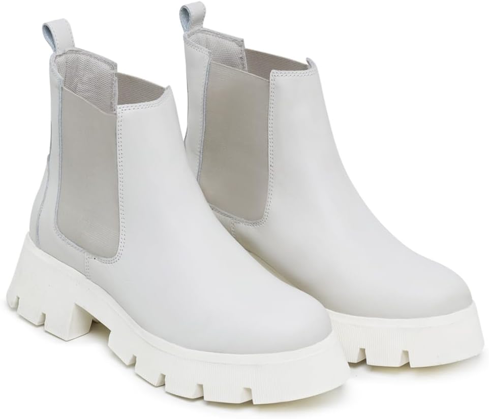 Bota Coturno Couro Feminino Sola Leve Robusta Tratorada Elástico Laterais Estilo Conforto