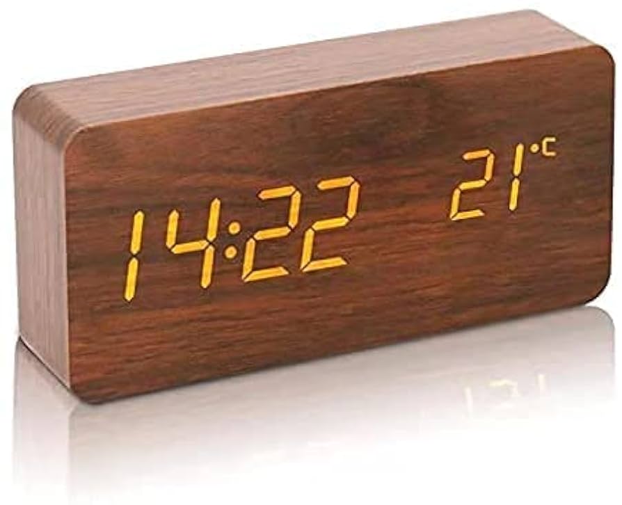 テーブルクロック ．置き時計 クロックアラーム 上品時計 高級置き時計 置き時計 ウッド スクエア 目覚まし時計 木製 アナログ