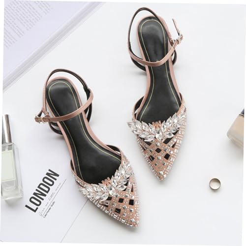 Talons de bal ennuyeux ? Transformez-les avec ces clips de chaussures dorés
