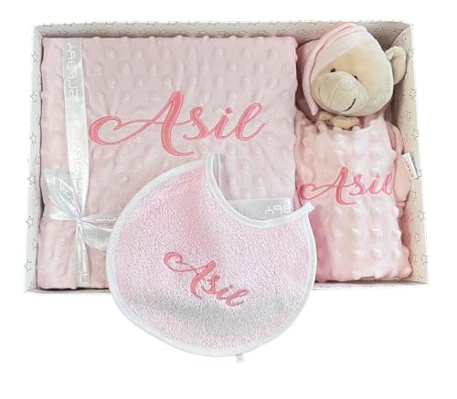 Danielstore Manta de Bebé Personalizada | Set de Manta, DouDou y Babero | Bordado con Nombre | para Recién Nacidos | Coralina Suave 80x100 cm (Rosa)