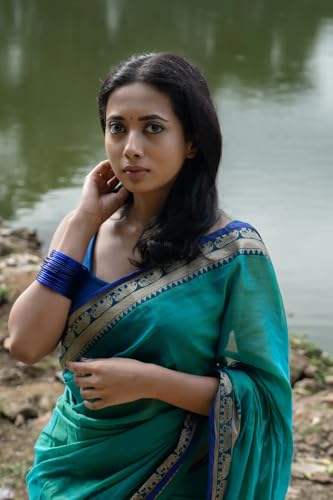 Image of DEVIKA TEXTILES Dual Tone Sharadha Narayanpet Pure Cotton Saree with Running Blouse Piece | Traditional Handloom-Style Ethnic Wear for Women | Lightweight and Comfortable Sari (Green)
