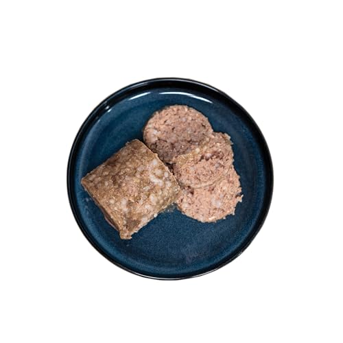 Image of Amazon Basics Chopped Ground Dinner Wet Dog Food Variety Pack, Chicken and Rice Flavor and Chopped Dinner with Chicken, Made with Natural Ingredients, 13.2oz Cans (Pack of 12)