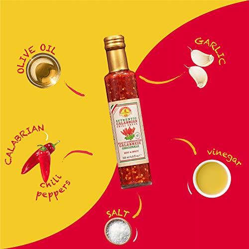 TUTTOCALABRIA Chunky Calabrian Hot Sauce, Heat Scale: Medium/Hot, Madewith Calabrian Chili Peppers, Real Ingredients, Great on Chicken Wings, Pizza or as a Substitute for your Favorite Condiment