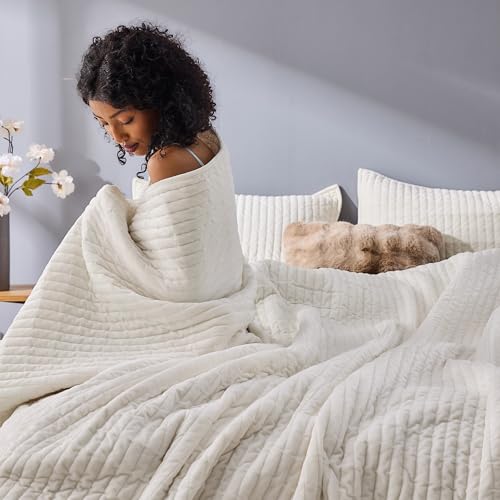 Image of Wonderful Velvet Quilt Set, Queen Size Cream Soft Fluff Texture Coverlet with Shams, Channel Stitched Pattern, All-Season Use, Versatile Lightweight Bedspread for Bedroom Adults Teens Kids,94 inchx94 inch
