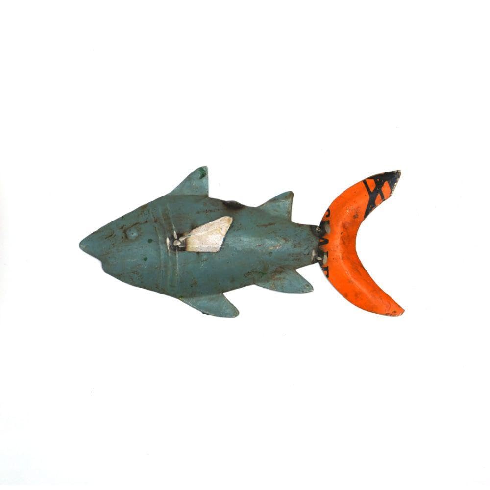 DeKulture Recycled Iron Fish Wall Art - Coastal Metal Sculpture for Bathroom, Living Room (9.5 x 4.5 x 0.5 Inches)