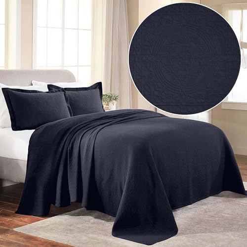 Superior Cotton Fleur De Lis Bedspread Set, Warm Blankets, All-Season Bedding, Bedroom Decor, Decorative Boho Medallion Coverlet, Includes 1 Bedspread, 2 Pillow Shams, Queen, Navy Blue