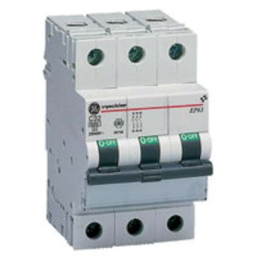 Disjoncteur EP 60 courbe C 1 A protège vos circuits triphasés 6 kA
