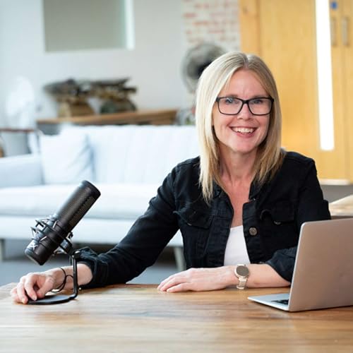 Critical Conversations in Educational Contexts Podcast Por House of New Thinking arte de portada
