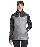 Mantente seco. Esta chaqueta impermeable está fabricada con un tejido DryVent 100% nailon ripstop y cuenta con un acabado duradero repelente al agua (DWR). Costuras selladas y una solapa de protección con un cierre seguro cubre la cremallera frontal central para que el agua se mantenga fuera.