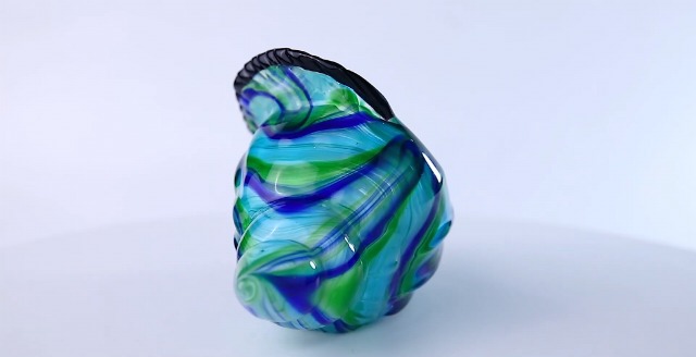 QFkris 8" Glass Conch Figurines, Hand Blown Seashell Art Glass Sculpture, Beautiful Home Decor, Crystal Paperweight Valentines Day Gift