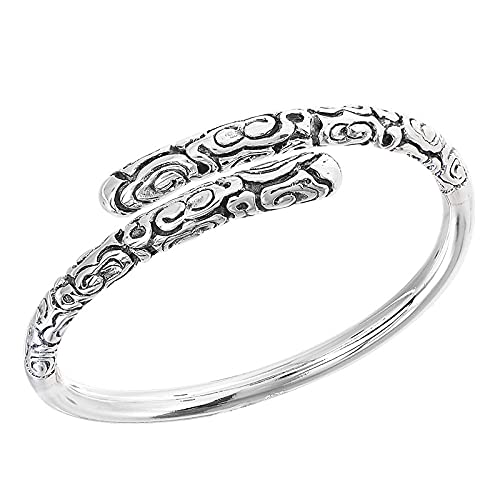 Pulsera vintage de flor de vid para complementar tus looks diarios con elegancia