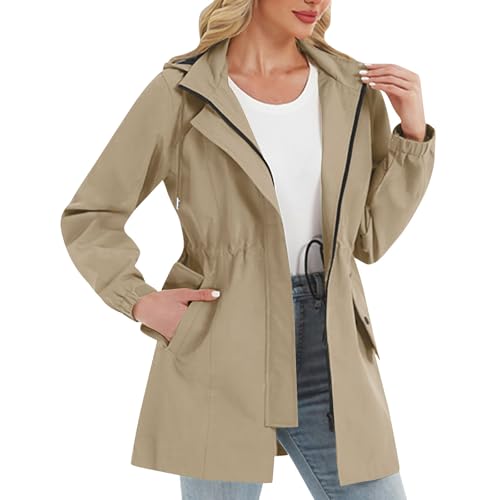 Veste randonnée femme imperméable mi-longue et légère avec sa capuche amovible pour l'automne